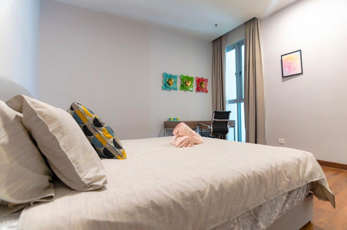 Lux 3Br Suite Puteri Harbour Near Legoland & Hello Kitty Nusajaya  Exterior photo
